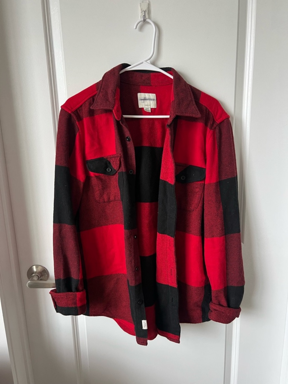 American Eagle Outfitters Red and Black Buffalo Plaid Button-Down Shirt Jacket.